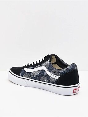 Vans| Wideframe Skulls Pattern Black & White Classic Skate Low-Top Sneakers Sz 6